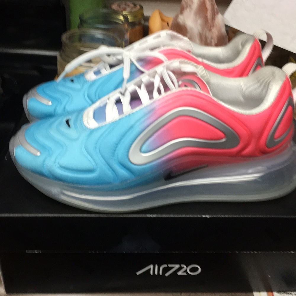 Nike 720 lava glow